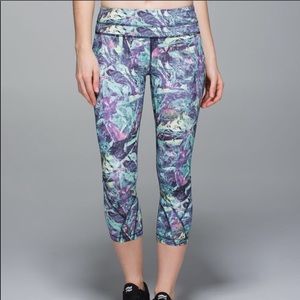 Lululemon Athletica crops in iridescent multi
